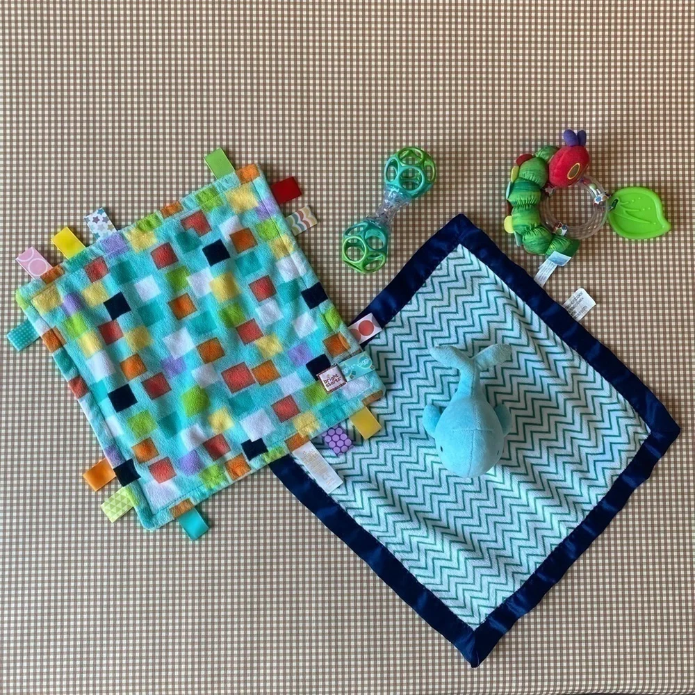 Bundle of taggies blanket/whale blanket/The very hungry caterpillar‎ rattle